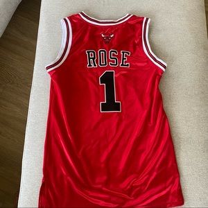 Derrick Rose Bulls Jersey